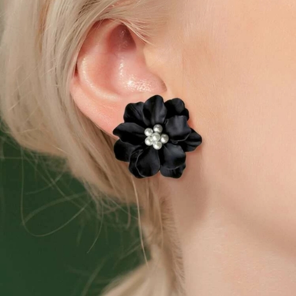 Nikkiwallflower Jewelry - *Sami* Black Flower Earrings